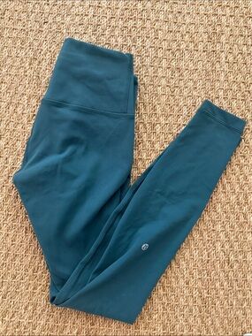 Green lululemon wunder train leggings 28 inch size 4 excellent condition